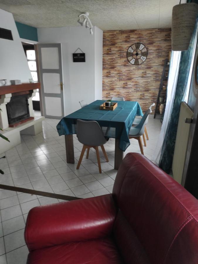 Maison De Village Avec Exterieur Oysonville المظهر الخارجي الصورة